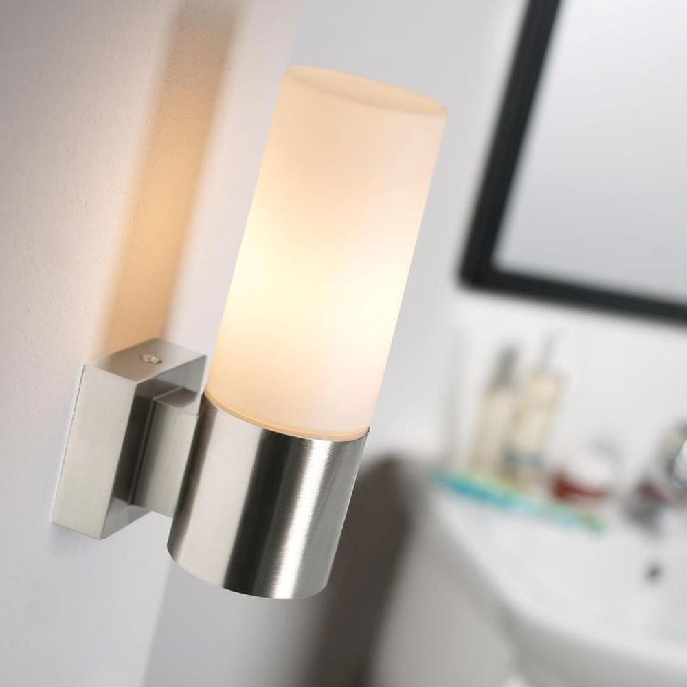 Badezimmer Wandleuchte Tangens Stahl gebürstet E14  - Onlineshop Click licht
