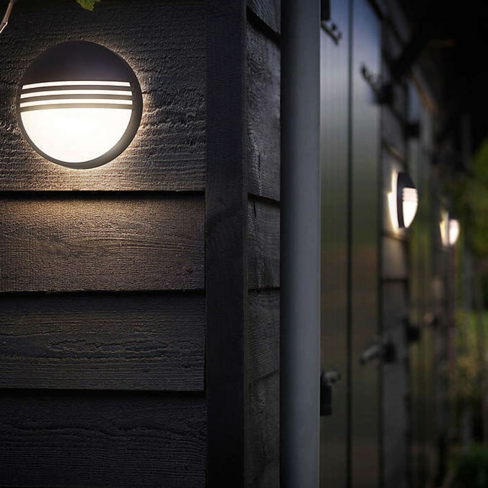 Klassiche LED Außenwandleuchte aus Kunststoff in schwarz, in versch. Ausführungen, rund