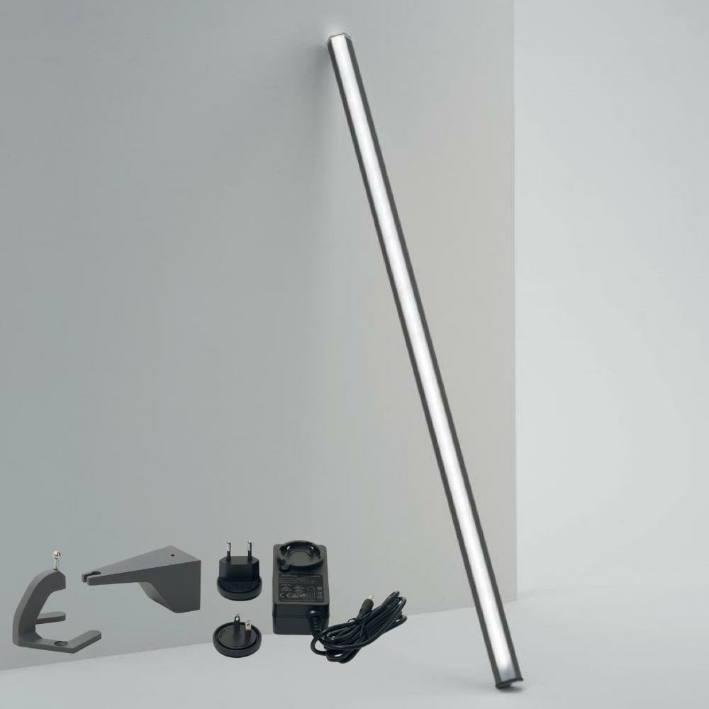 LED Akku Stehleuchte Pencil L in Dunkelgrau 18W 1700lm IP65 1460mm mit vertikaler Wandhalterung